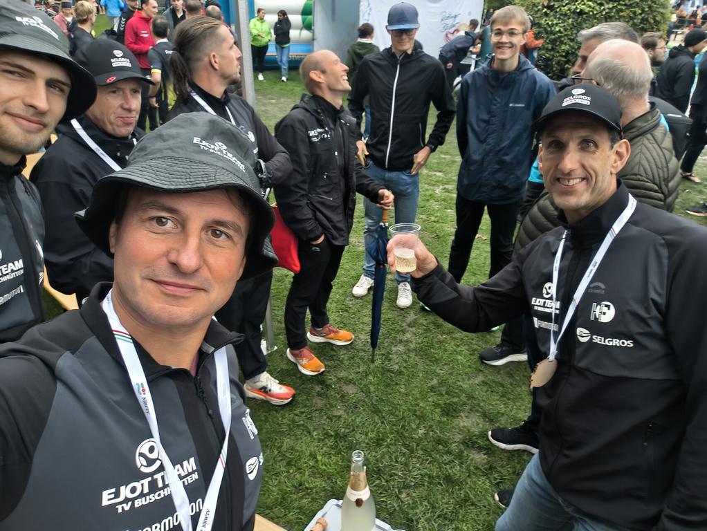 Abschluss in Ratingen, 3. Platz für die Senioren